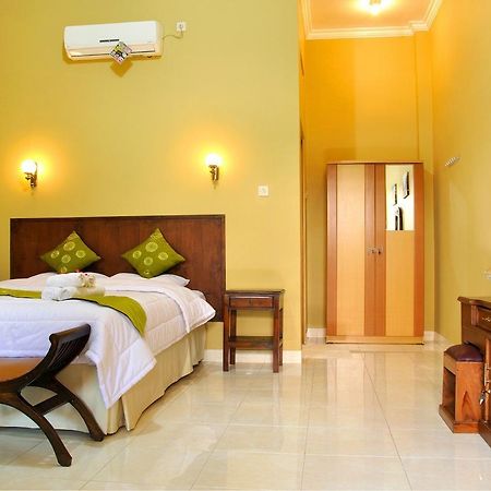 Ndalem Bantul Hotel Jogjakarta Buitenkant foto