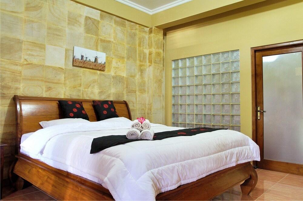Ndalem Bantul Hotel Jogjakarta Buitenkant foto
