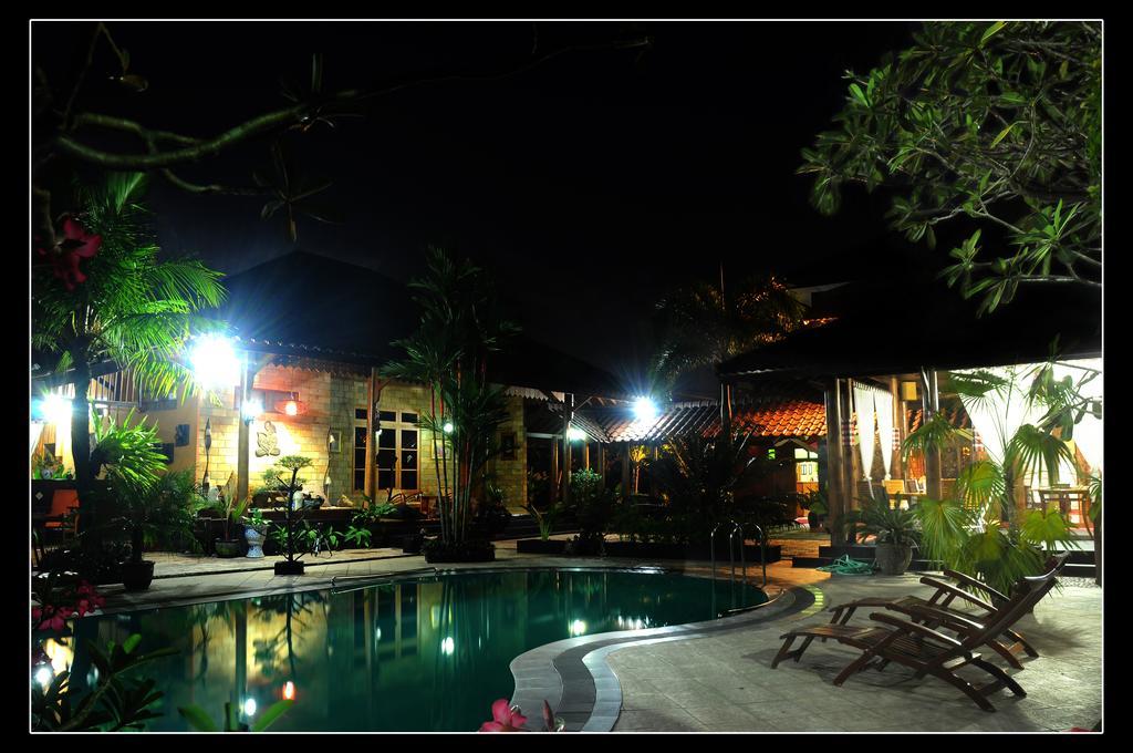 Ndalem Bantul Hotel Jogjakarta Buitenkant foto