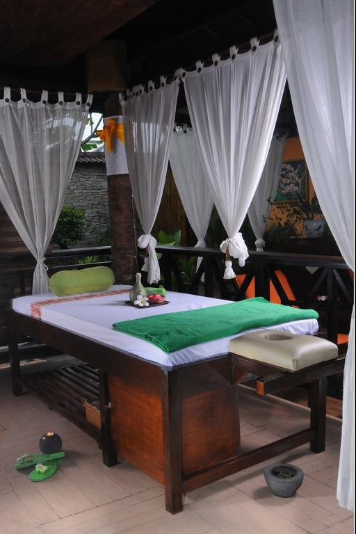 Ndalem Bantul Hotel Jogjakarta Buitenkant foto